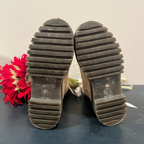 Forever 21 Chunky Platform Combat Boots Beige/Size 6 - Picture 3 of 10